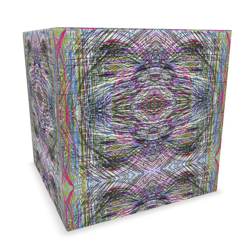 Cube Pouff, Pendulum