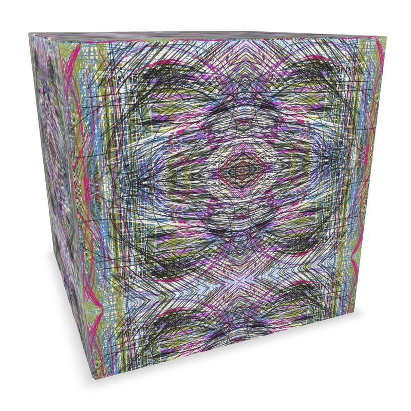 Cube Pouff, Pendulum